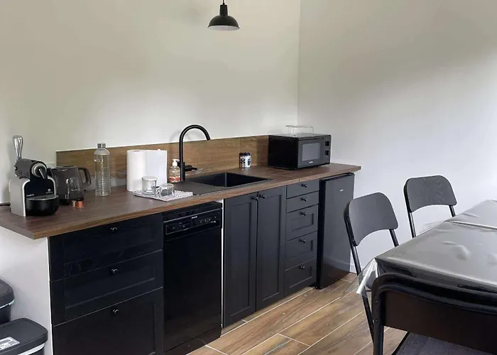 Les Coquelets بيت ضيافة Hamars